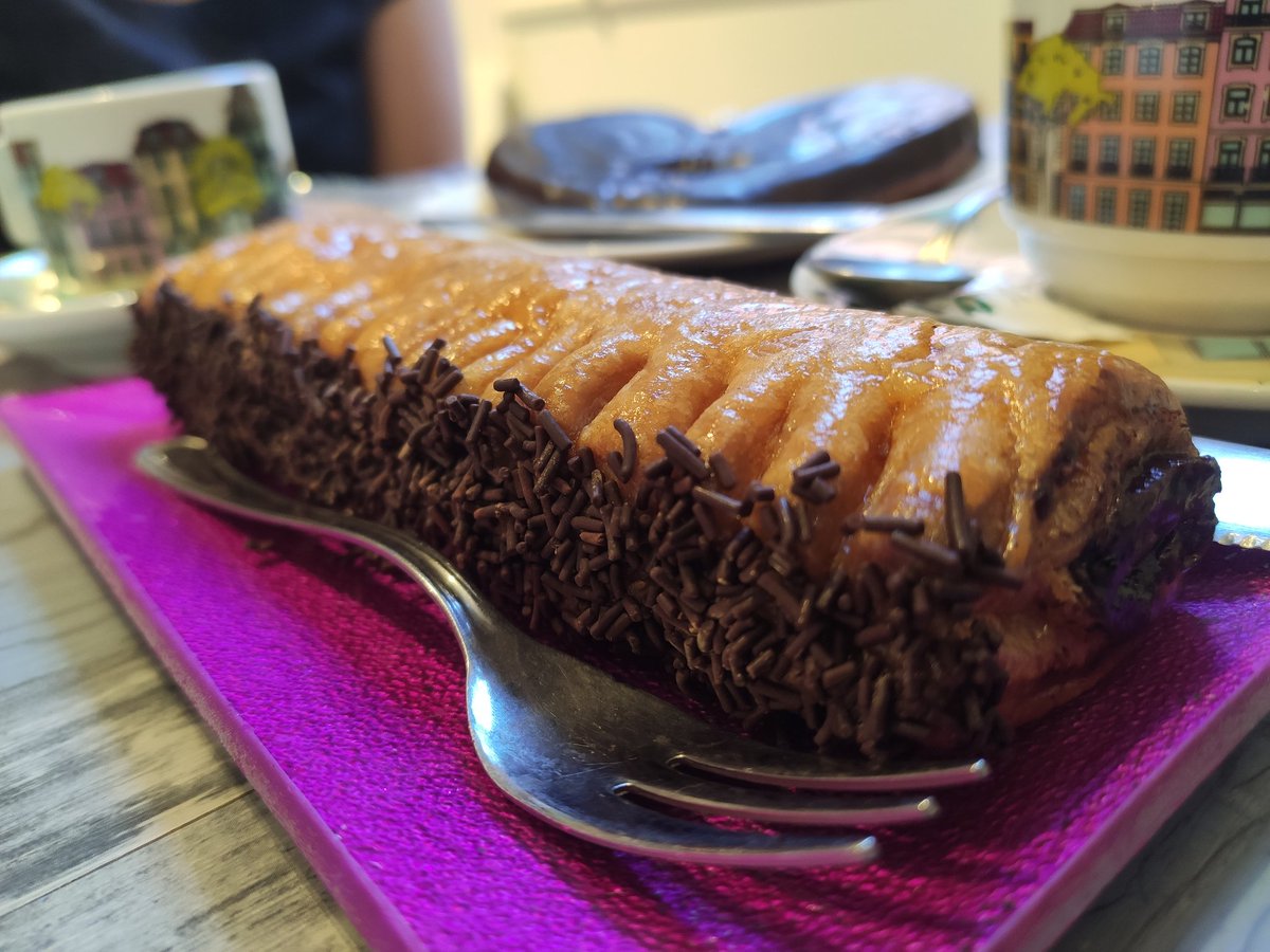 jistory's tweet photo. Disfrutando del #DesayunoGratisLaCeliacoteca, sin gluten, obviamente! Buenísimo!!! #nosinmipalmera #lacañaeslacaña #singluten https://t.co/7Xmv8ngEvG