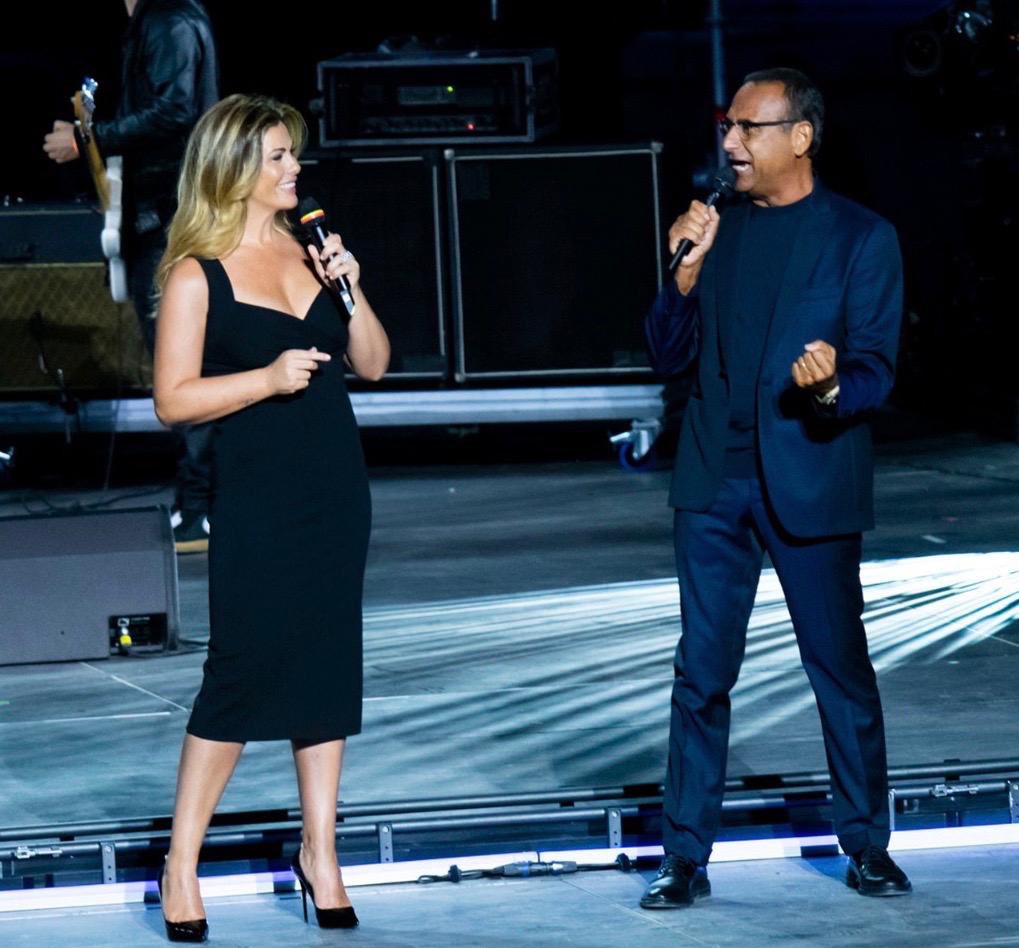 Carlo: “Scusa Vanessa cosa dicevi?”
Vanessa: “Dicevo Carlo che non può esistere una vita senza musica” 🎶❤️
Besitos Amigos 😙🦋

#SeatMusicAwards STASERA #5settembre in diretta su <a href="/RaiUno/">Rai1</a> e <a href="/RaiRadio2/">Rai Radio2</a> 
 
Ph: Elena Di Vincenzo
Abito <a href="/dolcegabbana/">Dolce&Gabbana</a> 
Gioielli <a href="/TiffanyAndCo/">Tiffany & Co.</a>