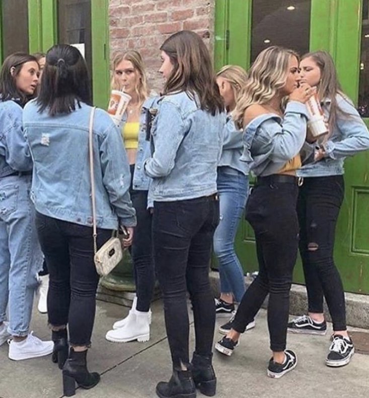 darixmri's tweet image. „So eine wie mich findest du nie wieder!“

So eine wie dich: