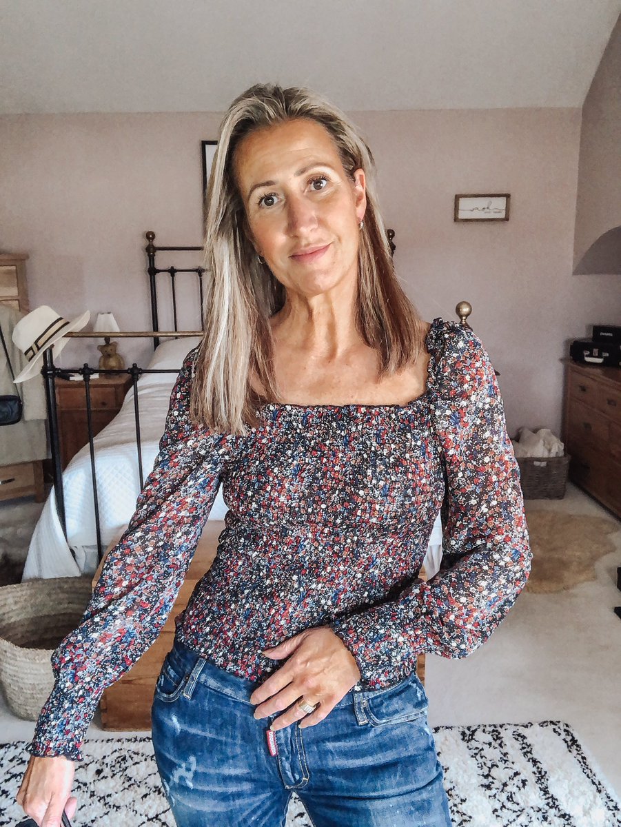 Tweet_by_H's tweet photo. @SilkFred 👌👌👌 Top current season #styleatanyage https://t.co/X5DybWhn7c