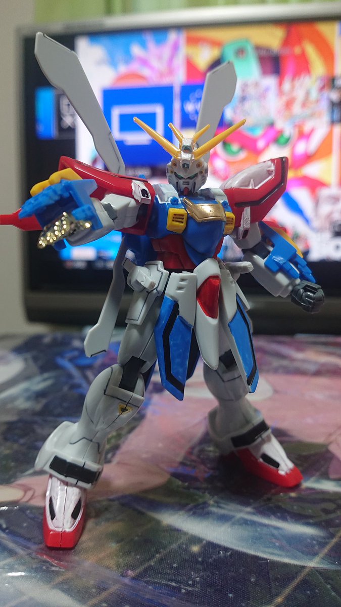 さくしゅん ゴッドガンダムの肩の白いとこ塗り忘れてたから塗った かっこいいわー
