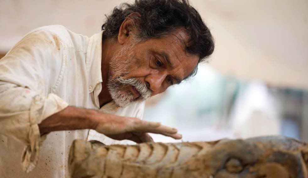 alefrausto's tweet photo. Hace un año despedimos al maestro Toledo. Su legado está vivo y se expande. Toledo conjuró la falsa pelea entre la alta cultura y la cultura popular. Su vida pública ejemplar es un faro moral. Los espacios que fundó son baluarte de formación para nuevas generaciones. Viva Toledo https://t.co/N3UJFVowDx