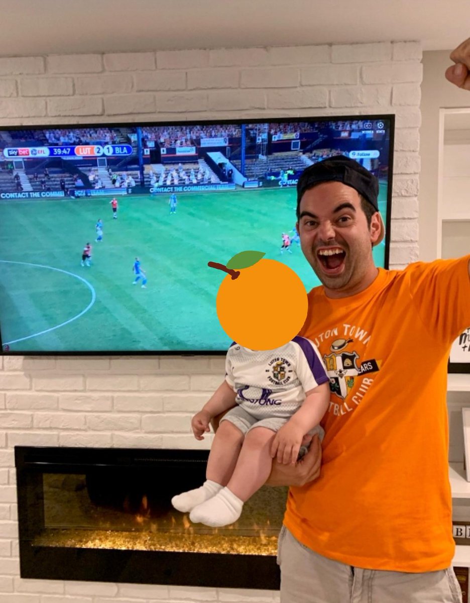 LutonTownCanada's tweet photo. @LutonTown #TheTownAreStayingUp https://t.co/tUPzrw8osc
