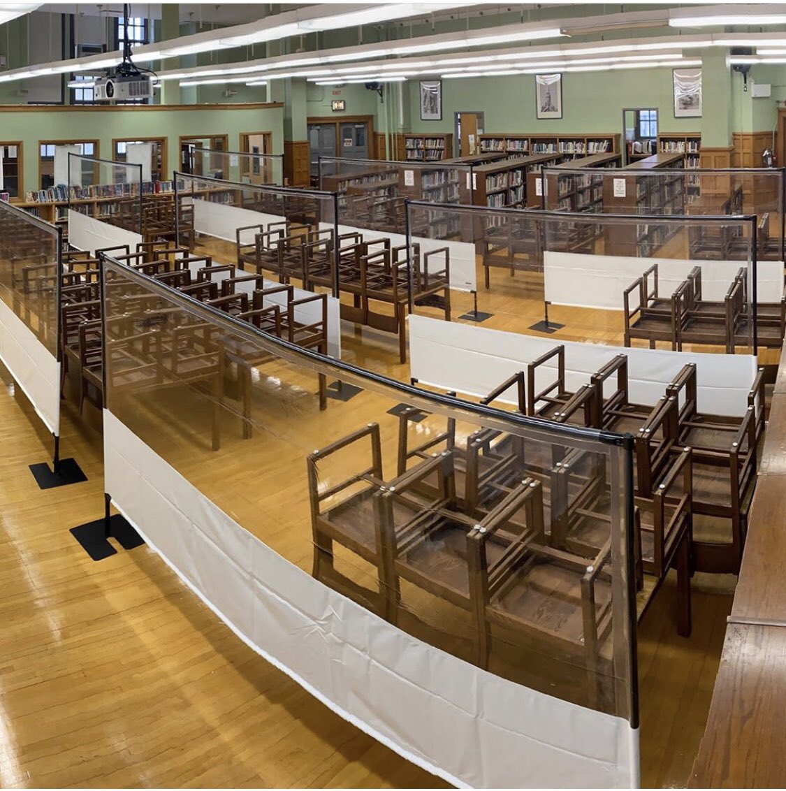 EverBlock's tweet photo. Excited to deploy EverShield partitions @nycschools to help keep teachers and students safe #socialdistancing #backtoschool2020 #returntoschool #partitions #partitionsystems #everblock #evershield #everpanel #sneezeguard #dividerwalls https://t.co/JK7dqo3uB3