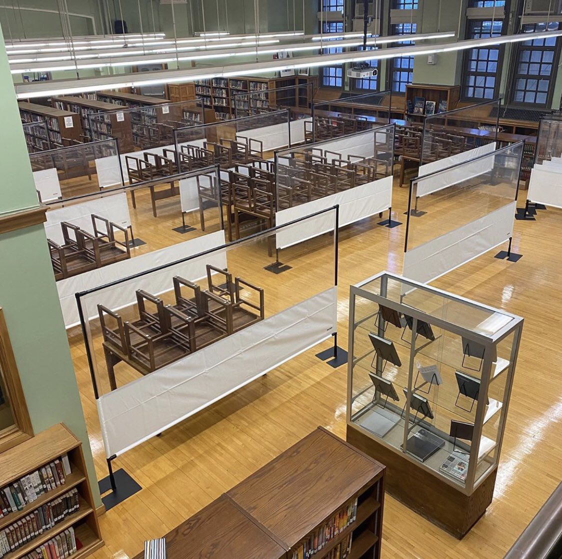 EverBlock's tweet photo. Excited to deploy EverShield partitions @nycschools to help keep teachers and students safe #socialdistancing #backtoschool2020 #returntoschool #partitions #partitionsystems #everblock #evershield #everpanel #sneezeguard #dividerwalls https://t.co/JK7dqo3uB3