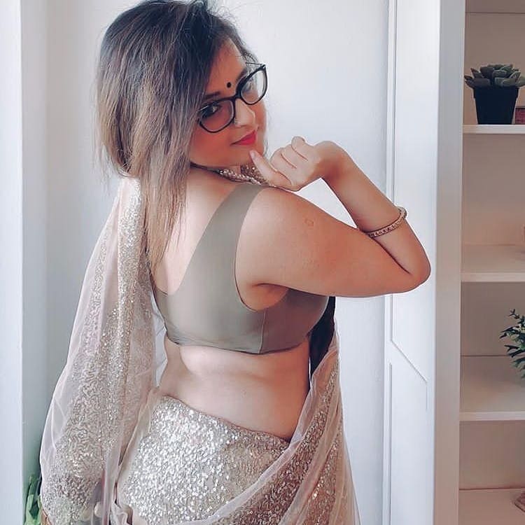 EhJ0ippUYAEdZyM?format=jpg&name=900x900