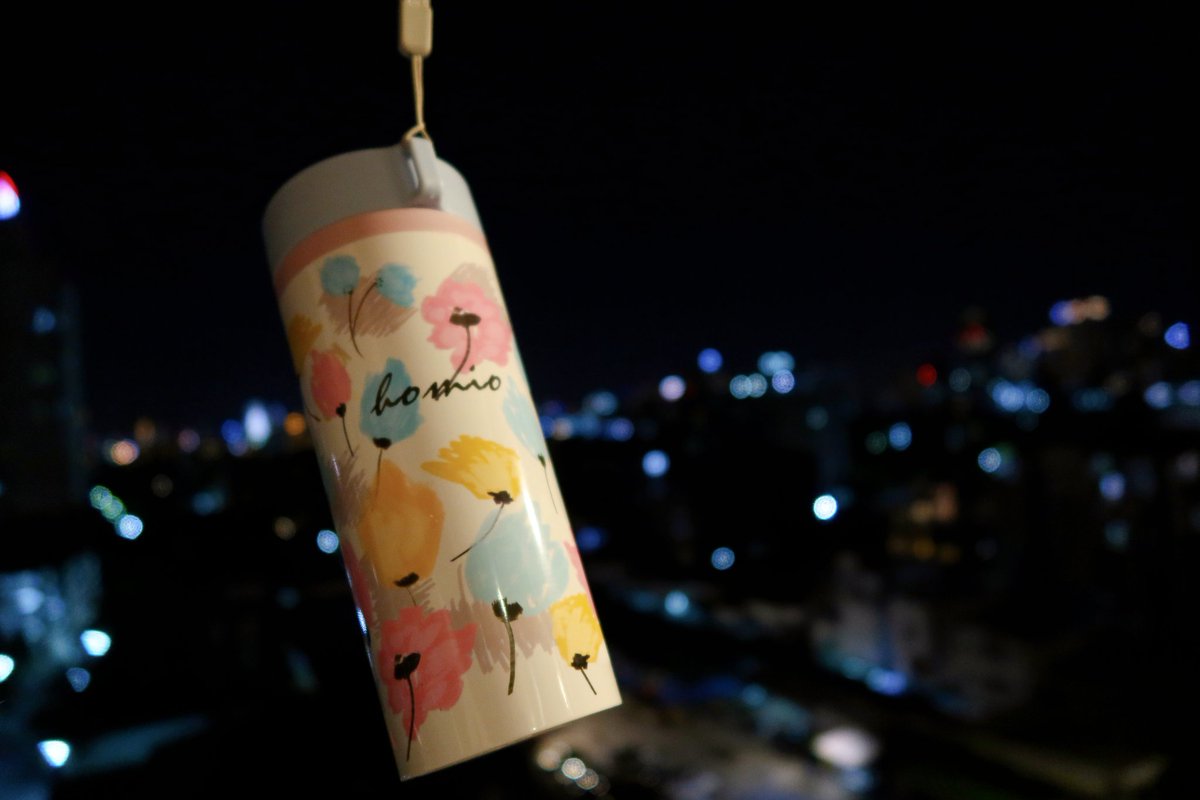 JeerasBlog's tweet image. #ของดีบอกต่อ กระบอกน้ำพกพา #Namiko #Topvalue ดีไซน์สวย ด้านในเป็นเซรามิก ได้ทั้งร้อนและเย็น (-20 ถึง 100 องศาฯ) เบากระทัดรัด ใส่กระเป๋าได้สบายๆ มี 2 สี (ฟ้า-ชมพู) 

สนใจ &amp;gt;&amp;gt; bit.ly/31nJnnJ
lg: @topvalue_th #กระบอกน้ำ #ขวดน้ำ #ขวดน้ำพกพา #กระบอกน้ำเก็บอุณหภมิ