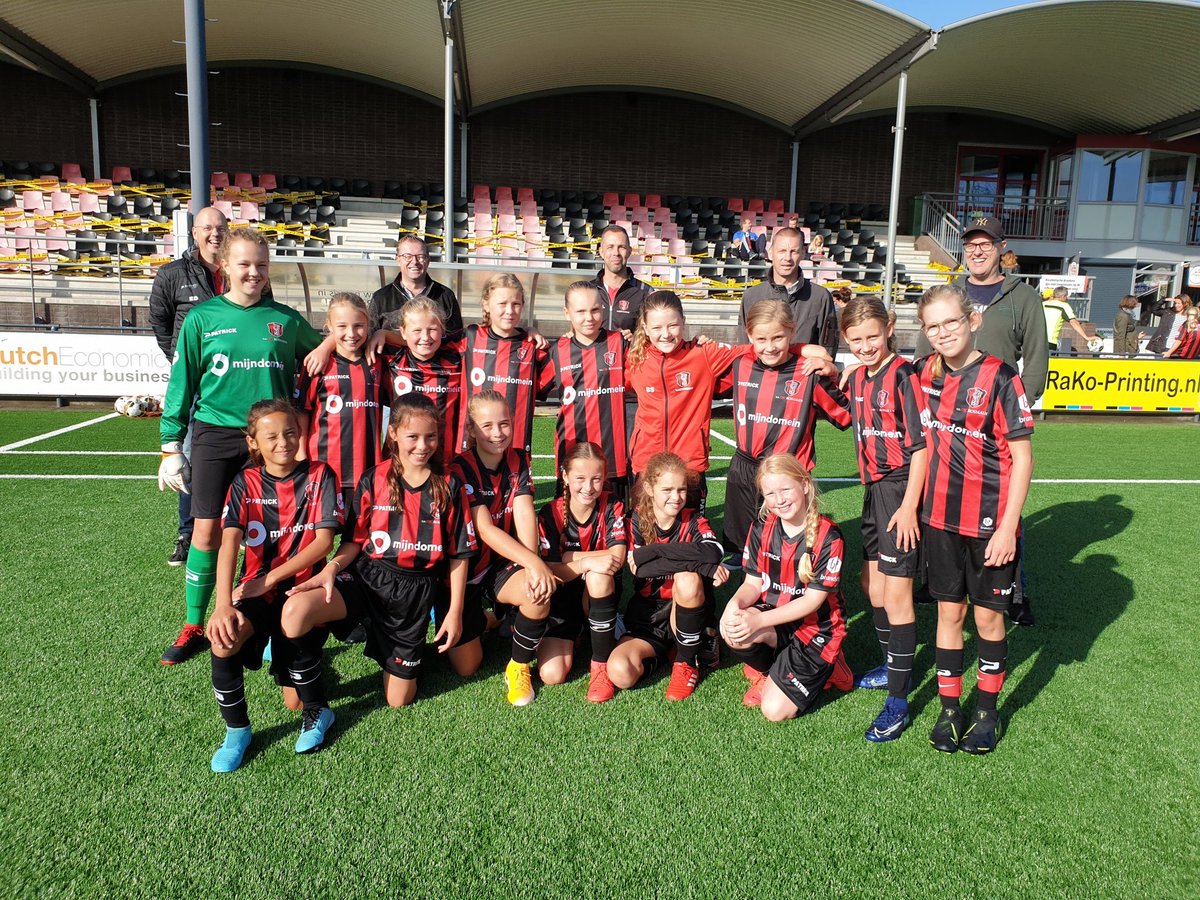 Deze <a href="/OJC_Girls/">OJC_Girls</a> zijn een goed stel hoor <a href="/OJCROSMALEN/">OJC ROSMALEN</a>