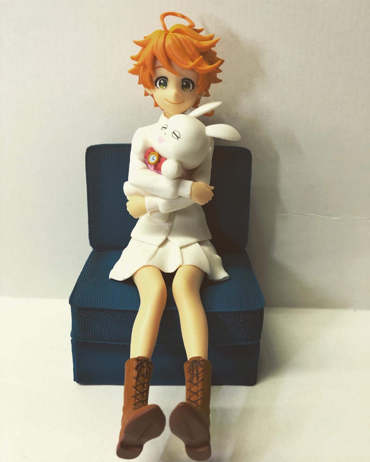 万代藤野ゲームセンター 約束のネバーランド プレミアムフィギュア エマ 約ネバ人気になりましたねー エマがフィギュアになるとは 可愛いのでぜひ取ってて 橋渡しで展開 万代 札幌 藤野 南区 ゲームセンター Ufoキャッチャー プライズ アミューズ