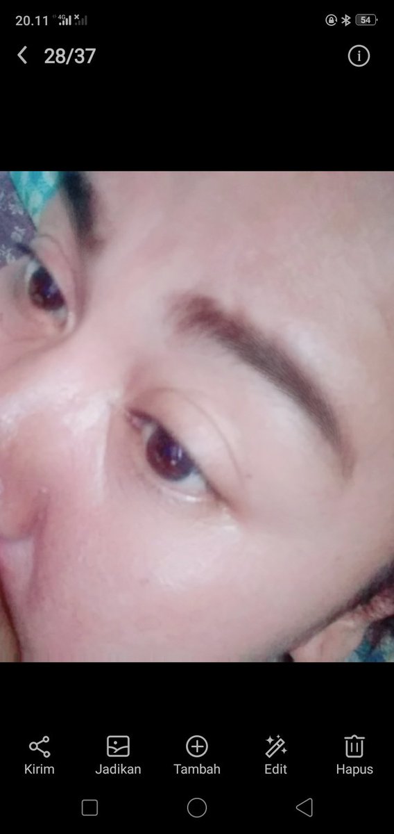 Nendah06's tweet photo. Lgi sedih d cuekin pacar... https://t.co/0rN06i1Q0u