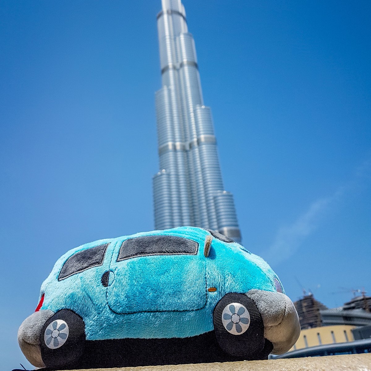 Autoplushies's tweet photo. That skyscraper Cuts through the sky Like a sharp dagger, Lights twinkle on each floor, Moonlight never gets through the door, From the distance, it looks pretty.
.
📸 DM us for credit
-
@autoplushies
.
#autoplushies #twingo #twingoals #twingo2 #twingocarrier #twingors https://t.co/Pst8FpRorC