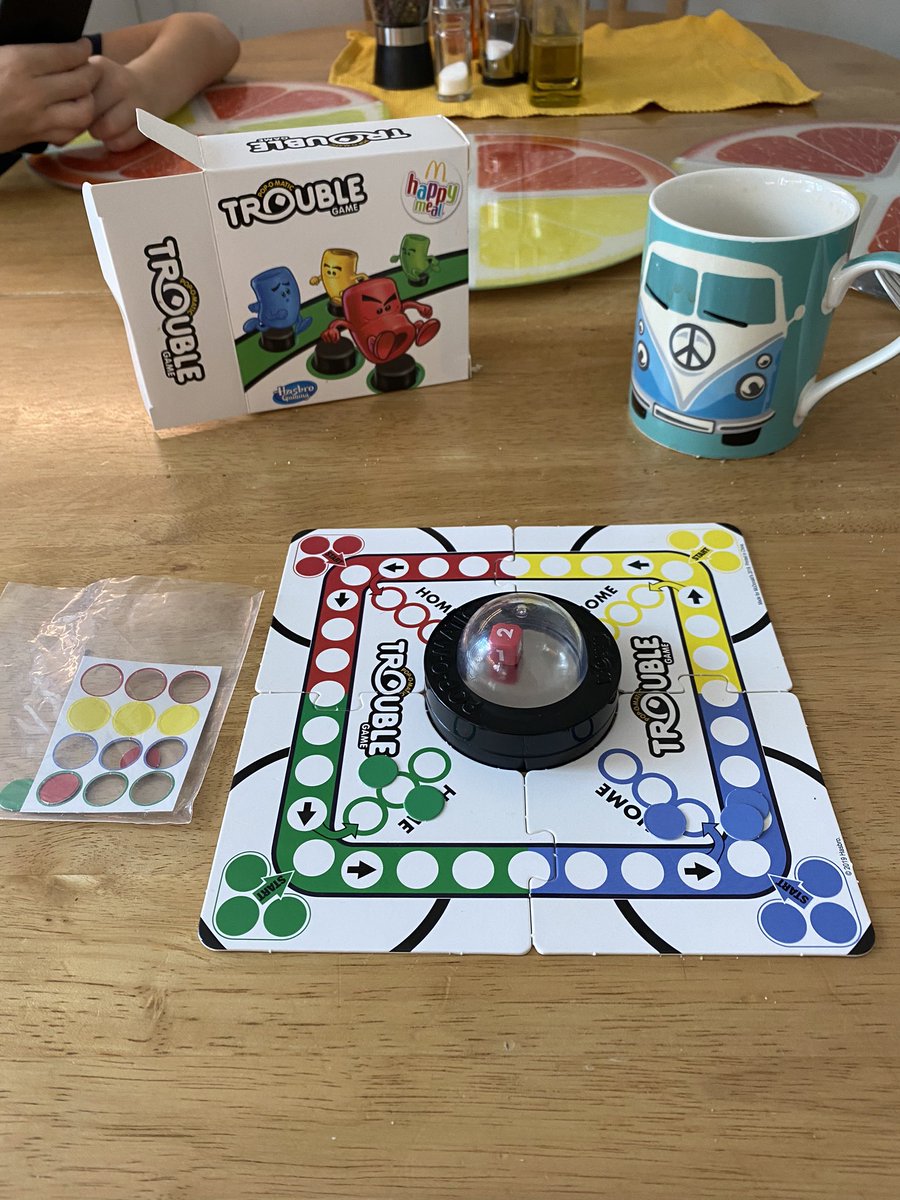 BragginsChris's tweet photo. @McDonalds Well done - finally a toy that has has some genuine play 👍 https://t.co/Q3GrVDdio7