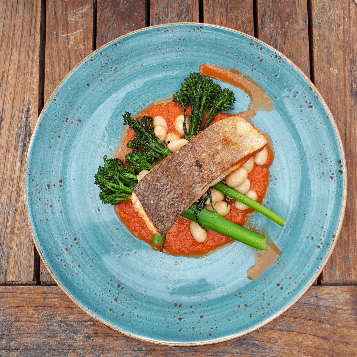 MichelinGuideUK's tweet photo. Dishes that taste as good as they look @Westleton_Crown 
#Suffolk https://t.co/5KGdWxVufN