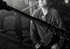 missing_arrow's tweet image. who would've have thought that glenn whom we used to see wearing a baseball cap and shirt would end up being killed by negan with a baseball bat? no one.