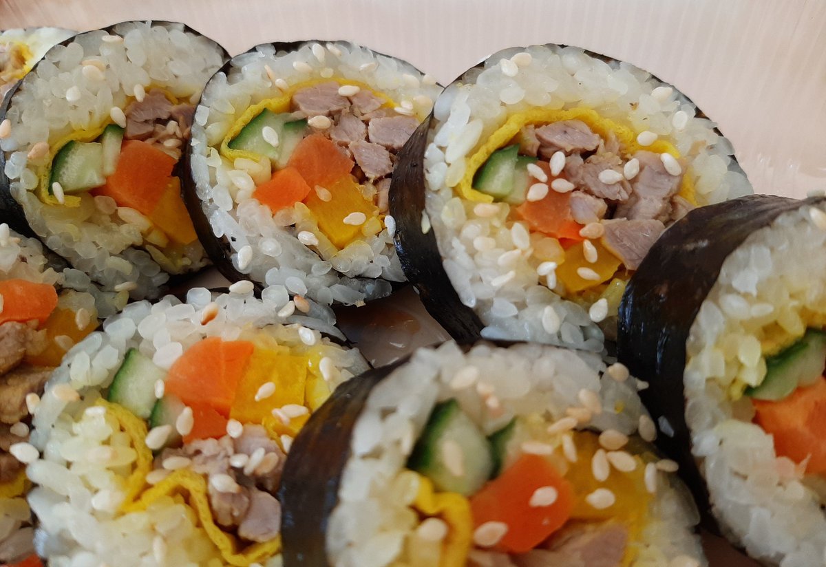 kimsubinn's tweet photo. почему бы не выложить сюда еду :^) ~~🍛🍱🍣
признавайтесь, вы захотели есть (☞ ͡° ͜ʖ ͡°)☞ https://t.co/P7SjDAHIPK