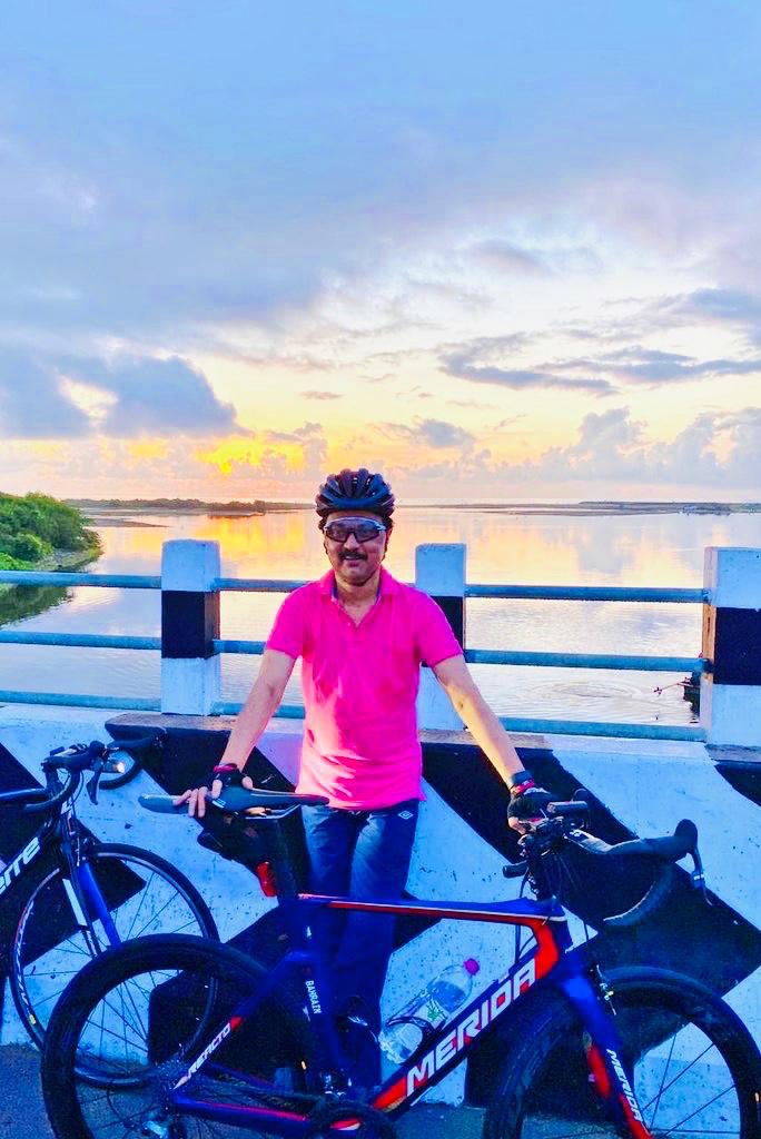 PradeepDmk2's tweet photo. Thalapathy @mkstalin love u thalaiva https://t.co/zmenWTnvHS