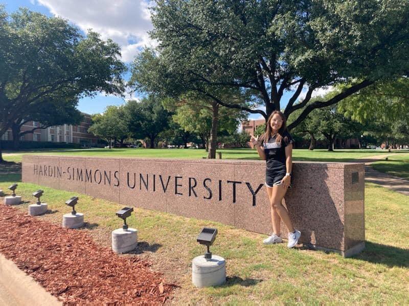 DfwFirecrackers's tweet photo. HUGE CONGRATULATIONS to our #3 @Addie33_ on verbally committing to @cowgirlsoftball Hardin Simmons University!! ATTAGIRL AROD!!!! #FCDFDUB #ALLGAS #FIRECRACKERSDFW https://t.co/2fZzfYzC0r