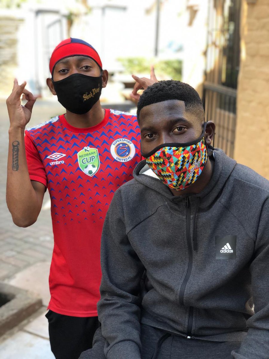 sleekdime's tweet photo. @hothaata Hairstyle tseo badi keya mo THE_GORGEOUS_BARBER my President #hothata #AbsaPremiership #AbuyileAmakhosi #MamelodiSundowns https://t.co/Z3ONubs5vh