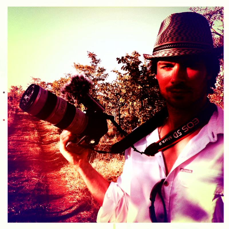 somerholic's tweet photo. Throwback when Ian was filming Kiss The Ground in Africa in 2011 ❤

@iansomerhalder @kissthegroundoc 🌳 https://t.co/tpepIURhC7