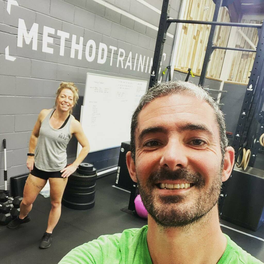 SnelfieTV's tweet photo. ABSolute scenes this morning with @carolinejcowie 🙌🏻
•
AB burning partner wod with T2B, Wall Balls and Down Ups
•
@methodtraininggym
@focusednutritionplan
•
#crossfit #training #fitness #fatloss #friends #partnersincrime #fitfam #methodtraining #ga… https://t.co/rXP81zSnwJ https://t.co/XFoNykM8Zd