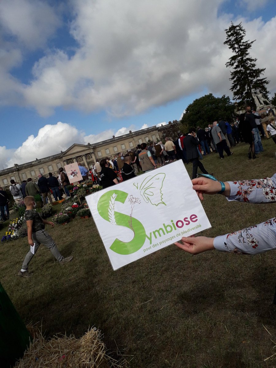 Symbiose est présente à la fête de la ruralité à Compiègne <a href="/FDSEA80/">FDSEA Somme</a> <a href="/FDSEAOise/">Fdsea60</a> <a href="/FRSEAHdF/">FRSEA Hauts de France</a> <a href="/ja_somme/">JA Somme</a> <a href="/Fedechasseurs80/">FDC80</a> <a href="/Fedechasse_60/">FédérationChasse 60</a> <a href="/Chambagri80_div/">🌾 Div Chambre d'Agriculture 80</a> gdsa <a href="/Symbiose_biodiv/">Symbiose</a> <a href="/JeunesAgri60/">JA Oise</a> chambre d'Agriculture 60 Roso