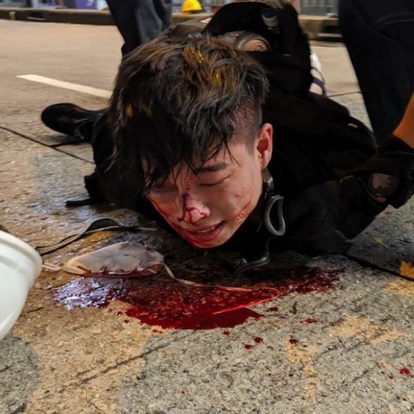 RazvenHK's tweet photo. One is Hong Kong, the other is Portland. 

I do not like this remake. https://t.co/2IUnRQEqhf