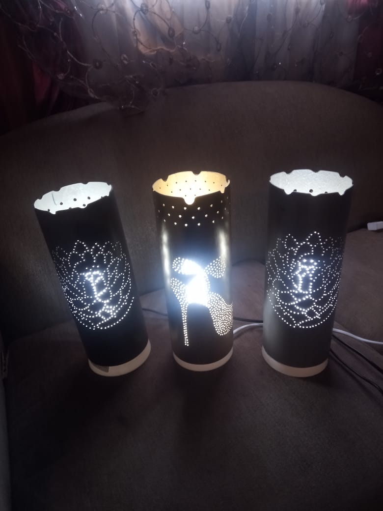 Forathecraftsm1's tweet photo. I craft and sell side bulbs and side lamps. I deliver nationally. 1 side lamp is R90 but 2 are R169.90. For further queries please DM me or WhatsApp on 0839263836

#clicksmustfall https://t.co/coarLvK0LE