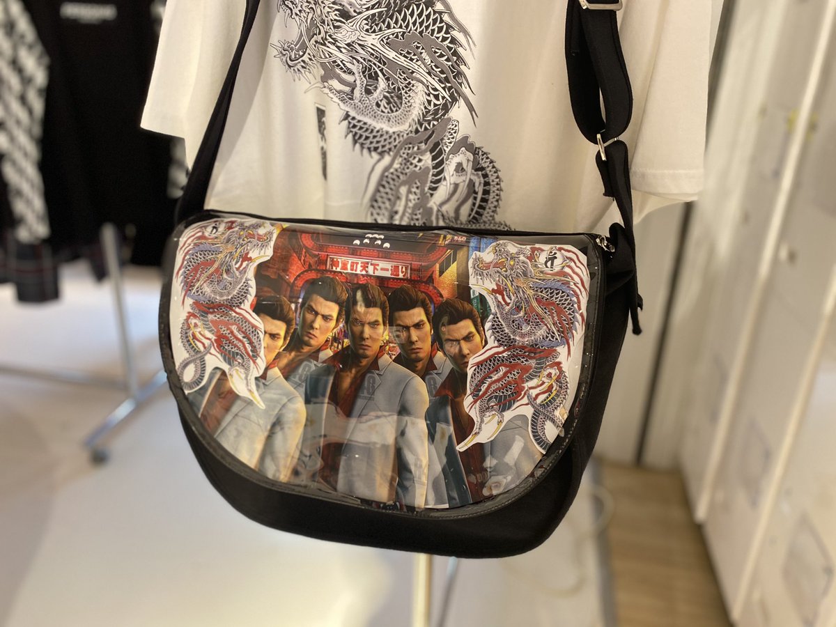 池袋サンシャイン店】 つい…つい出来心で…桐生痛バを作ってしまいまし