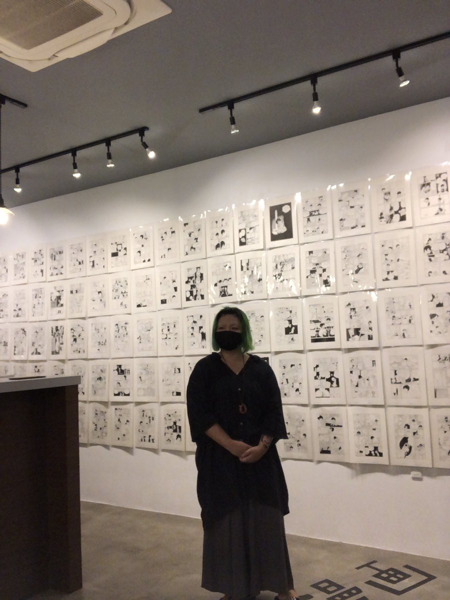 今日の展示の様子です。
行きしな、バケツをひっくり返したみたいな雨がふった! 