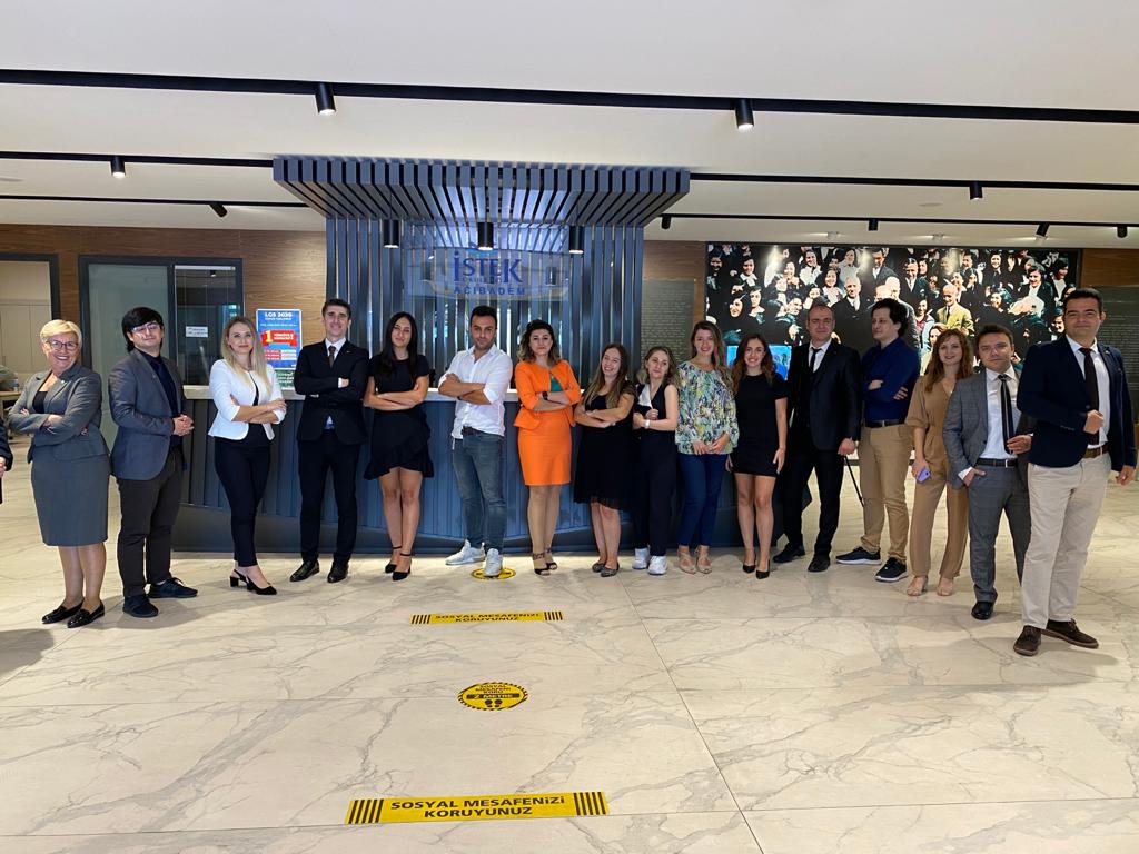 3500 katılımcıya canlı olarak eş zamanlı 4 oturumla gerçekleştirdiğimiz "flipped Learning" Teknoloji araçları eğitimimize katılan tüm ISTEK okulları öğretmenlerine teşekkür ediyoruz  IstekTech - #istekokulları #flippedlearning #web2point0 #ict