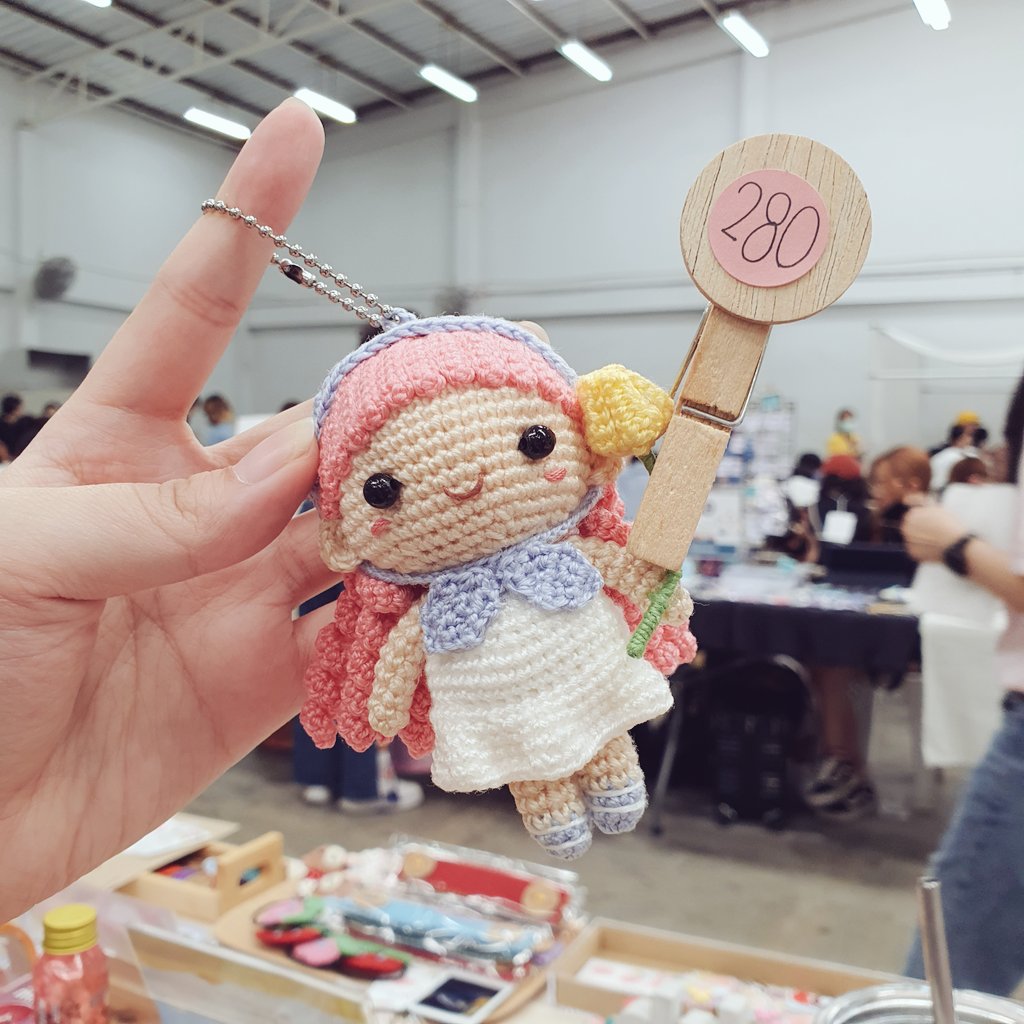 Krobear's tweet image. น้องเหลือตัวสุดท้ายแล้วน้า
ใครอยากมารับหนูบ้าง😚
#MOViEที่คิดถึง
#10ArtMarket
#10house
- - - - - - - - - - - - - - -
📽 MOV(i)E...ที่คิดถึง
🐻B09 Krobear
🗓 5 - 6 September 2020
⏰ 11.00 AM - 07.00 PM
📍 10House (MRT Ratchadaphisek)
