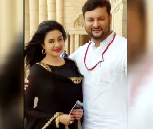otvnews's tweet photo. #BREAKING

Ollywood actress Barsha Priyadarshini moves court against husband &amp; Kendrapara MP Anubhav Mohanty; files case under 'Protection of Women from Domestic Violence Act'; Cuttack SDJM court to hear the case on Sept 7 #Odisha https://t.co/s1GwWHojfh