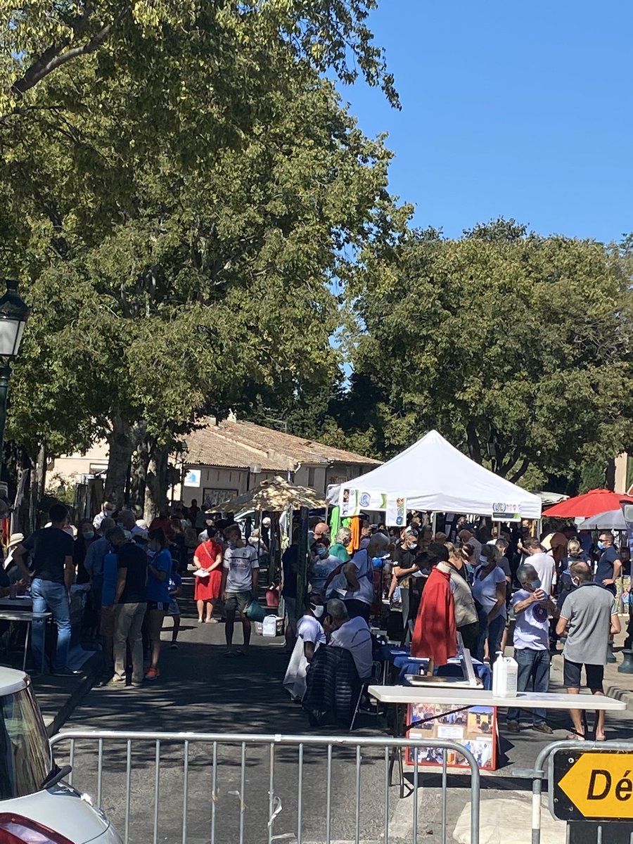 ApaeEguilles's tweet photo. FORUM des associations à #ÉGUILLES. La vitalité associative ne se dément pas! Soleil radieux, ombre apaisant. https://t.co/6EwfbFU9Hz