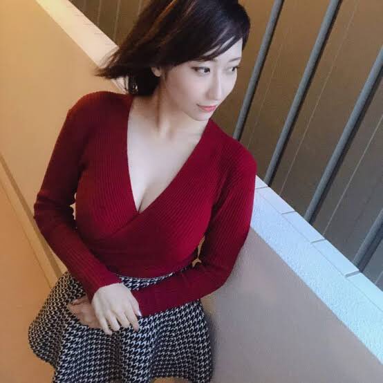 蜷川実花スタッフ 皆様の推しへの愛のお陰で トレンド入りしました 蜷川実花 をつけて ツイートよろしくお願いします 皆様の愛 しっかり読ませていただきます Twitter