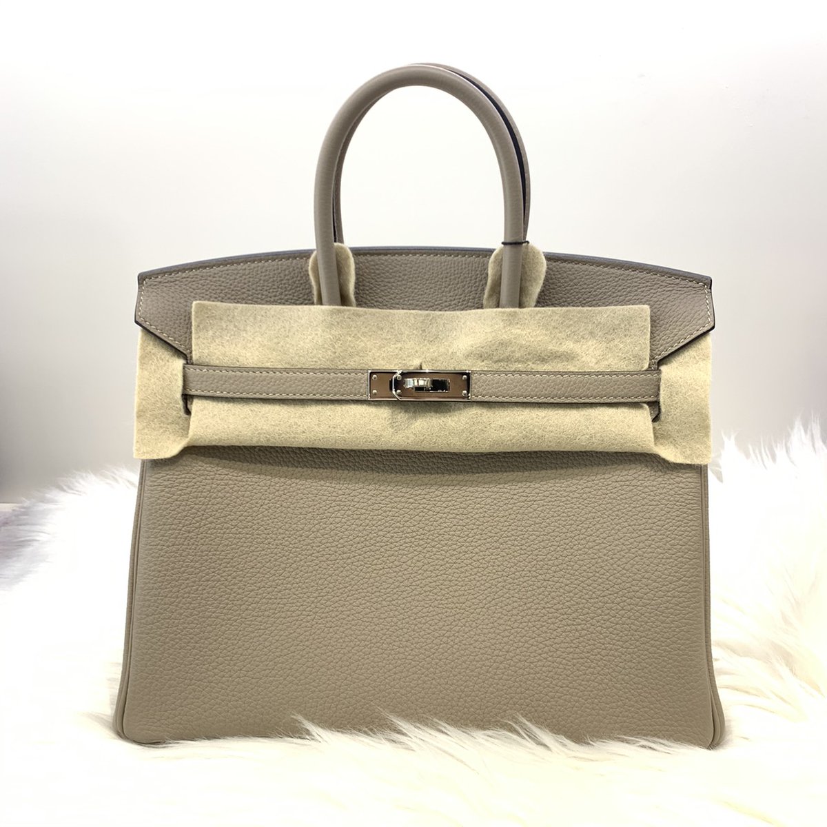 ギャラリーレア銀座本店 お待ちかねの グリアスファルト が入荷いたしました 使いやすい絶妙なカラーが人気です ギャラリーレア銀座本店 エルメス エルメスバッグ Hermes バーキン25