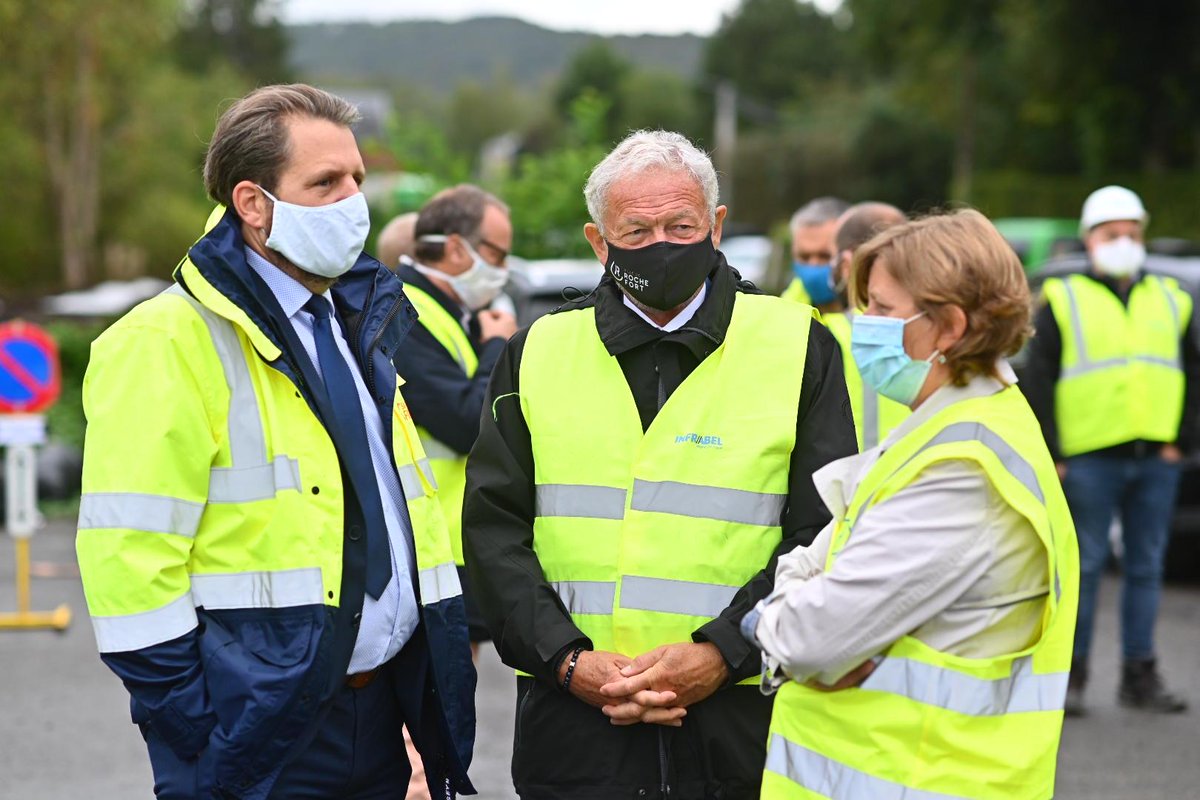 Comme un Tétris géant sous les yeux du ministre <a href="/francois_bellot/">François Bellot</a>, de la CEO <a href="/SNCB/">SNCB</a> <a href="/DutordoirSophie/">Sophie Dutordoir</a>… Et plus de 30 jours perturbations ferroviaires économisés ! #weareinfrabel