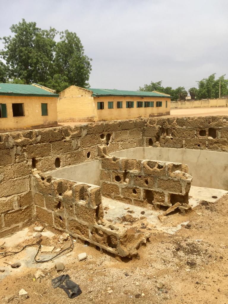 Dear @TrackaNG,
This is Talba Ibrahim Primary School Kofar Marusa in Katsina metropolis, the school is depilated to the extent that it need full renovation.

Please, URGE Gov. Masari to direct @KTSGovt officials to PRIORITIZE this school renovation.
#FixPublicSchools