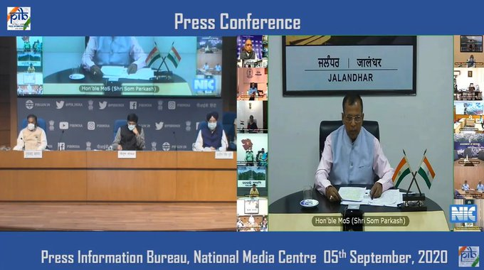 ANI's tweet photo. Govt. of India has been making efforts to streamline business regulation through single window system, labour law reforms, reforms in Disputes Act, etc. to make doing business quick and economical: Union Minister of State for Commerce &amp; Industry https://t.co/6r5utdLx4P