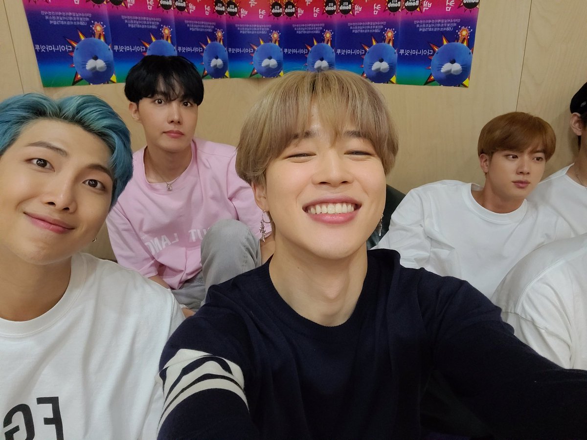 beymon76's tweet photo. I followed @965TDY !!
And vote BTS as this year's 2020  #ArtistoftheSummer2020 https://t.co/yMHWBhmihe