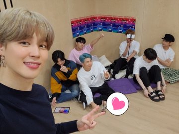 beymon76's tweet photo. I vote BTS (@BTS_twt) as this year's 2020 #ArtistoftheSummer2020 @965TDY. https://t.co/Oc6e277dCi