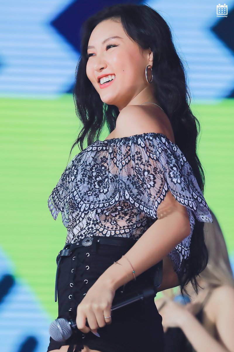 Hwasa_Day's tweet photo. 180707-대만 슈퍼콘서트
-

온 세상 귀여움이 다 어디갔나 했는데
#마마무 #화사 https://t.co/WdbtUnsU1d