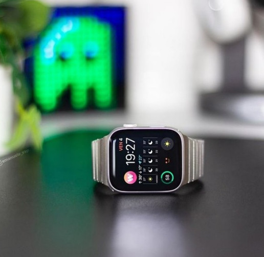 ERecensioni's tweet photo. INIZIA LA PRODUZIONE DI NUOVI MODELLI APPLE WATCH 
https://t.co/oIPrx6x2Ki https://t.co/vELROx2l3Q