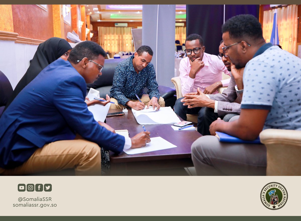 The Joint Security Sector Governance Programme of the <a href="/SomaliPM/">OPM Somalia 🇸🇴</a>, and <a href="/MoIS_FGS/">Ministry Of Internal Security 🇸🇴</a> concluded a week-long Training for Trainers workshop on leadership, management, core office skills, and thematic expertise for participants from the security institutions across the FGS as well as BRA.