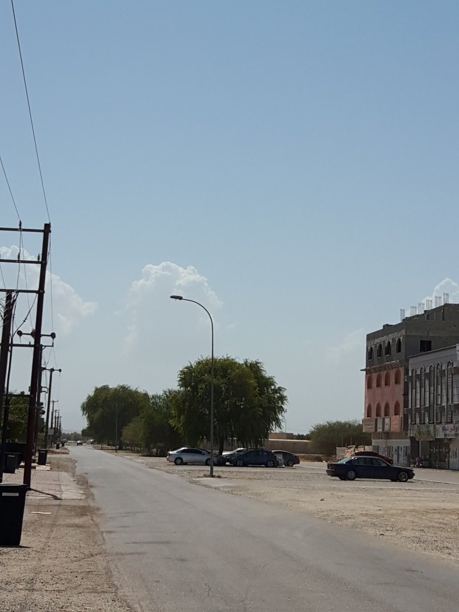 Weather15436375's tweet photo. تكونات صوب جبال صحم الان .. تصويري عبدالله العجمي https://t.co/AtqsD684Op