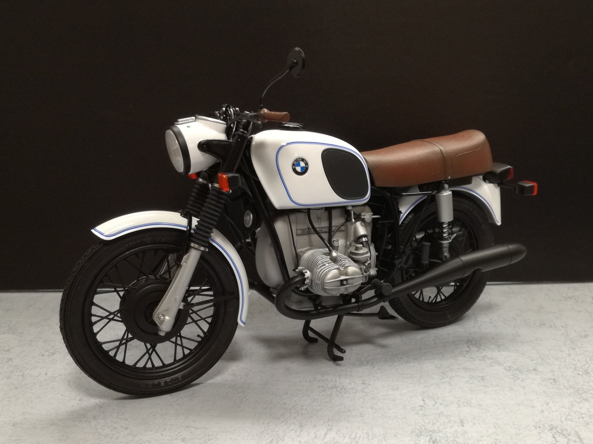 ハセガワBMW R75/5