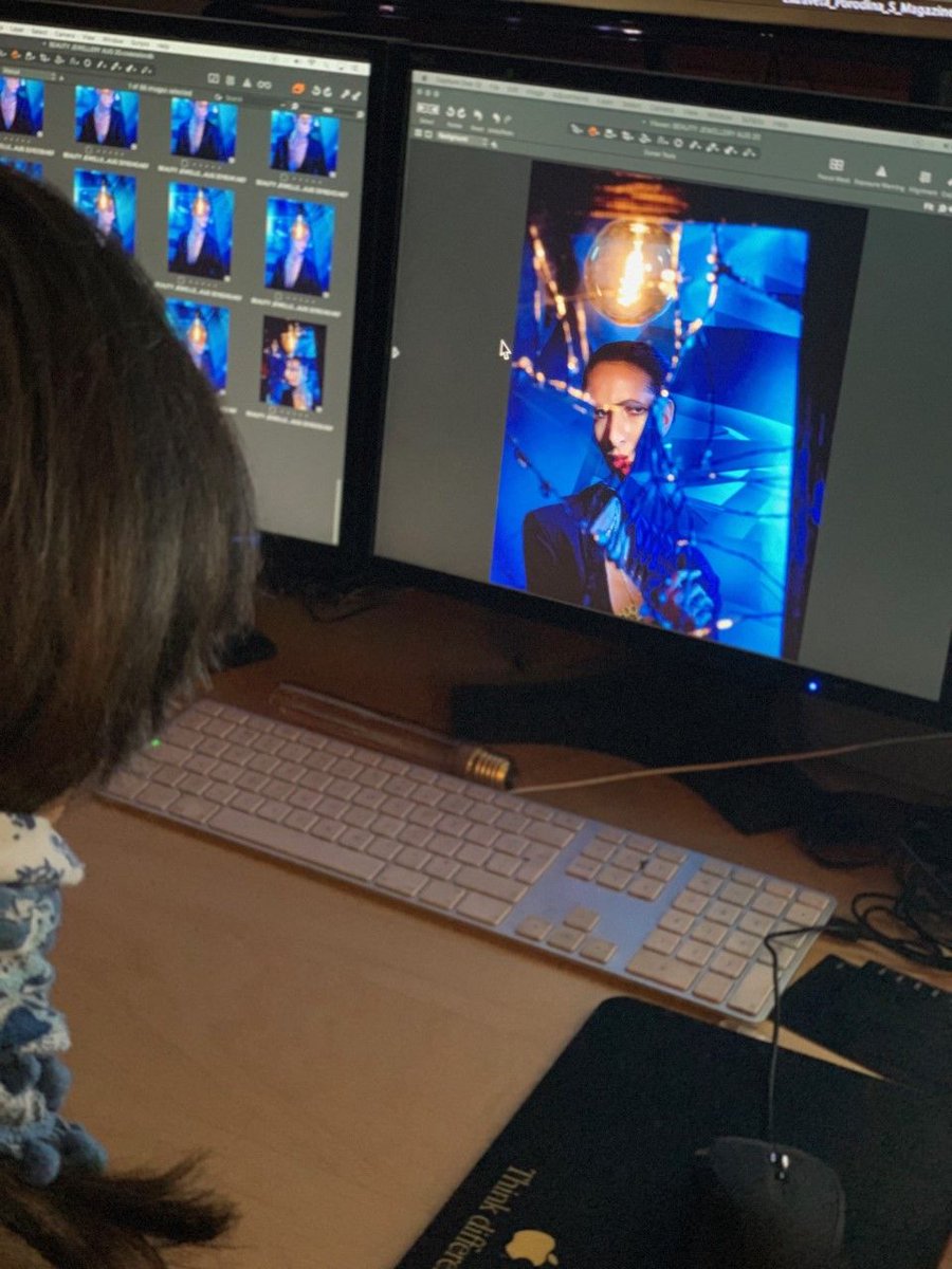 OxoTowerWharf's tweet photo. @simavaziry captured these amazing 'behind the scenes' shots of her latest photoshoot this week! 📸

The photoshoot was for artistic photographer; Marcelo Benfield who chose Sima's wonderful jewellery for the shoot to help him achieve the specific style he was looking for! https://t.co/w9IjDlHptg
