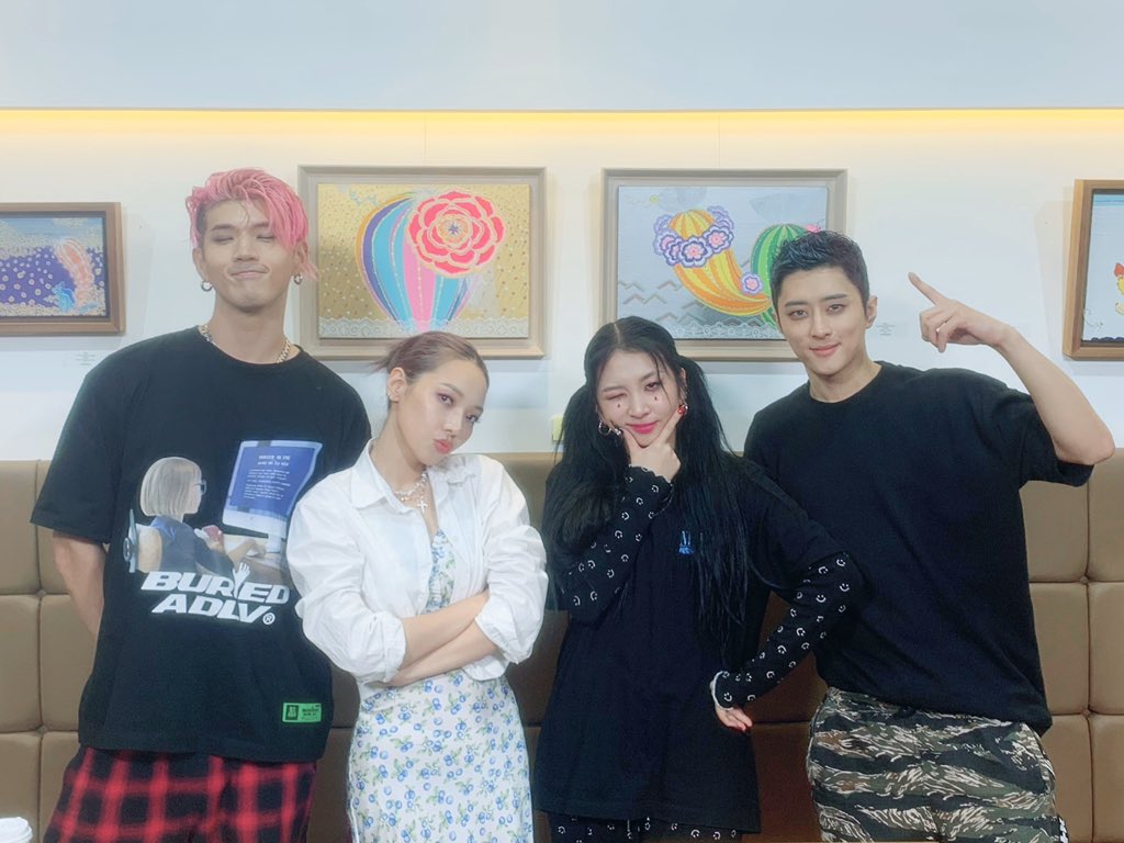 KARD_Official's tweet photo. [#KARD]
2020.09.05 영상통화 이벤트 종료🖤

#BM #JSEPH #SOMIN #JIWOO
#카드 #비엠 #제이셉 #전소민 #전지우
#KARD_GUNSHOT🔫 https://t.co/MueWg6aLYX