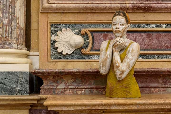 eventiphanes's tweet photo. #ArtSiteStory | Scultura, installazione e performance in un serrato dialogo tra architetture storiche e arte contemporanea per l'edizione 2017 di #ArtSiteFest dedicata alle #ResidenzeReali. #ArtSiteFest2017 #contemporaryart #sitespecific https://t.co/tU2L9L6SDT