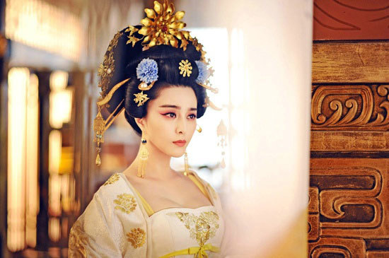 Empress of China did make up so much better than this show. Bingbing Fan looked incredible in it.