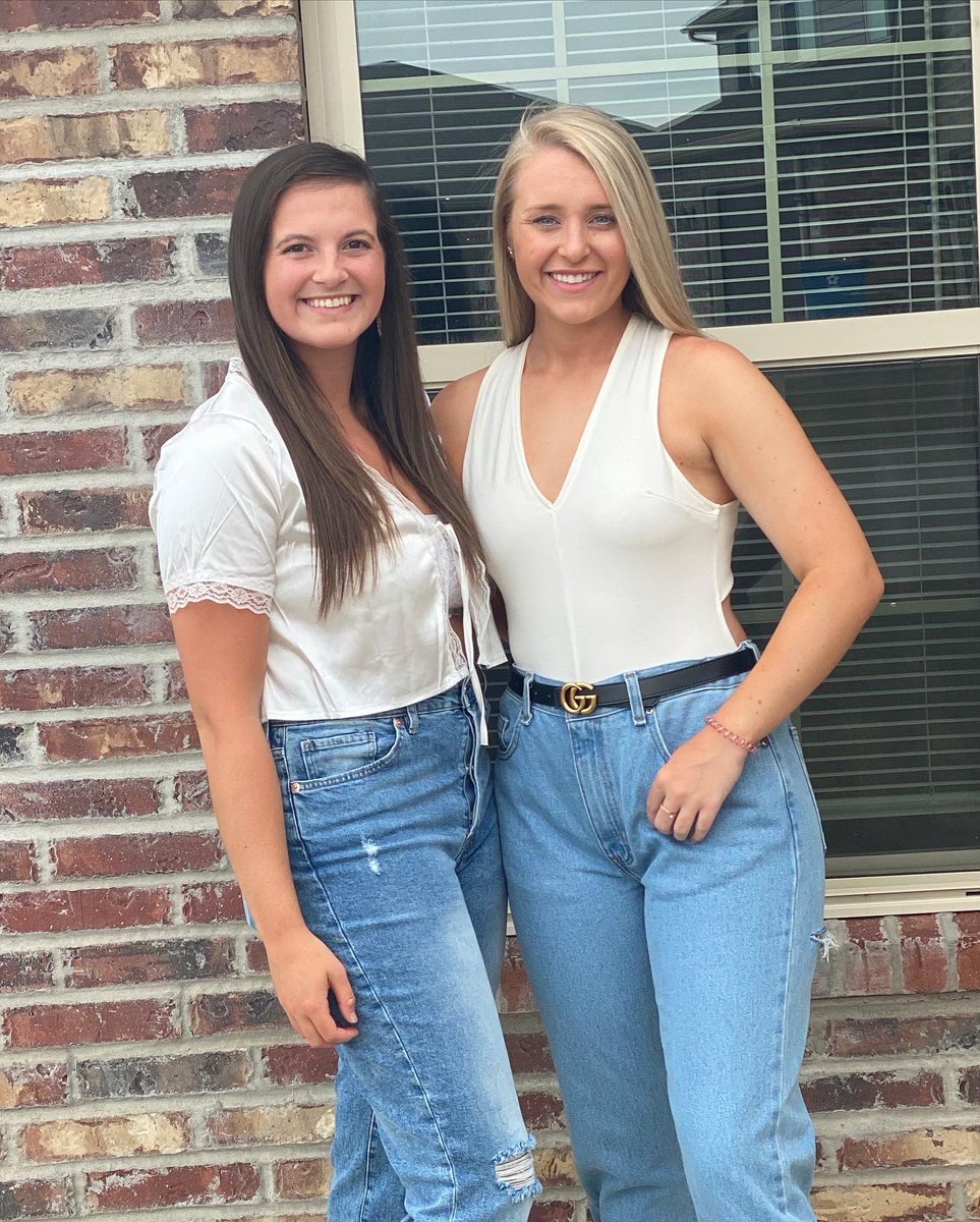 rion_boyd's tweet photo. hbd to my girl Nat! hope you enjoy your day! thanks for the continuous laughs and always being there! hope you enjoy all the ice cream you want! love you! 🎂🎂🎂❤️ #feelin22 @Nataliehamm13 https://t.co/FYlYPV3hU0
